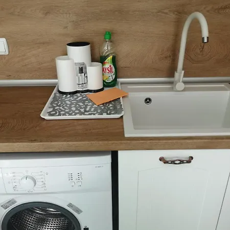 Затворен Apartment *